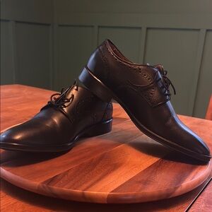 JOHNSTON & MURPHY DRESS SHOES